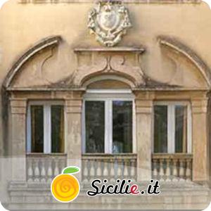 Ragusa - Palazzo Vescovile.jpg