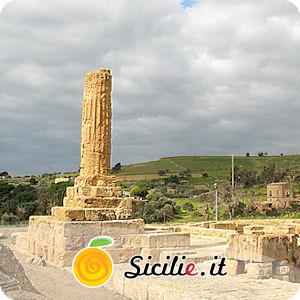 Agrigento - Tempio di Vulcano.jpg