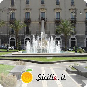 Catania - Fontana delle Conchiglie.jpg