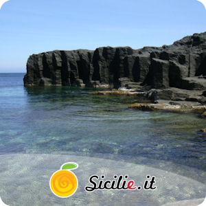 Pantelleria - Cala del Bue Marino.jpg