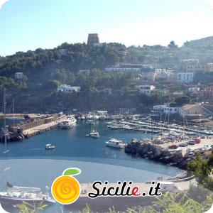 Ustica - Cala Santa Maria.jpg